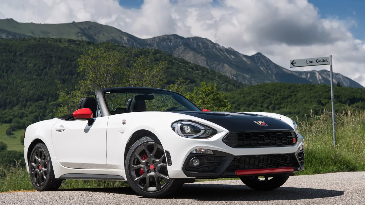 2019 Fiat124 Spider is Louder, but Not Faster or Stronger