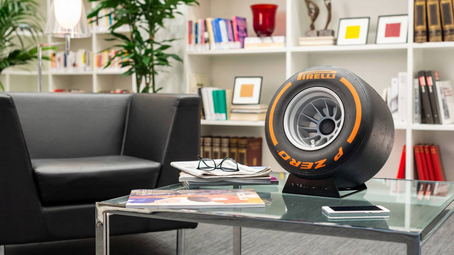 Pirelli Design launches a Bluetooth speaker that looks like a F1 wheel