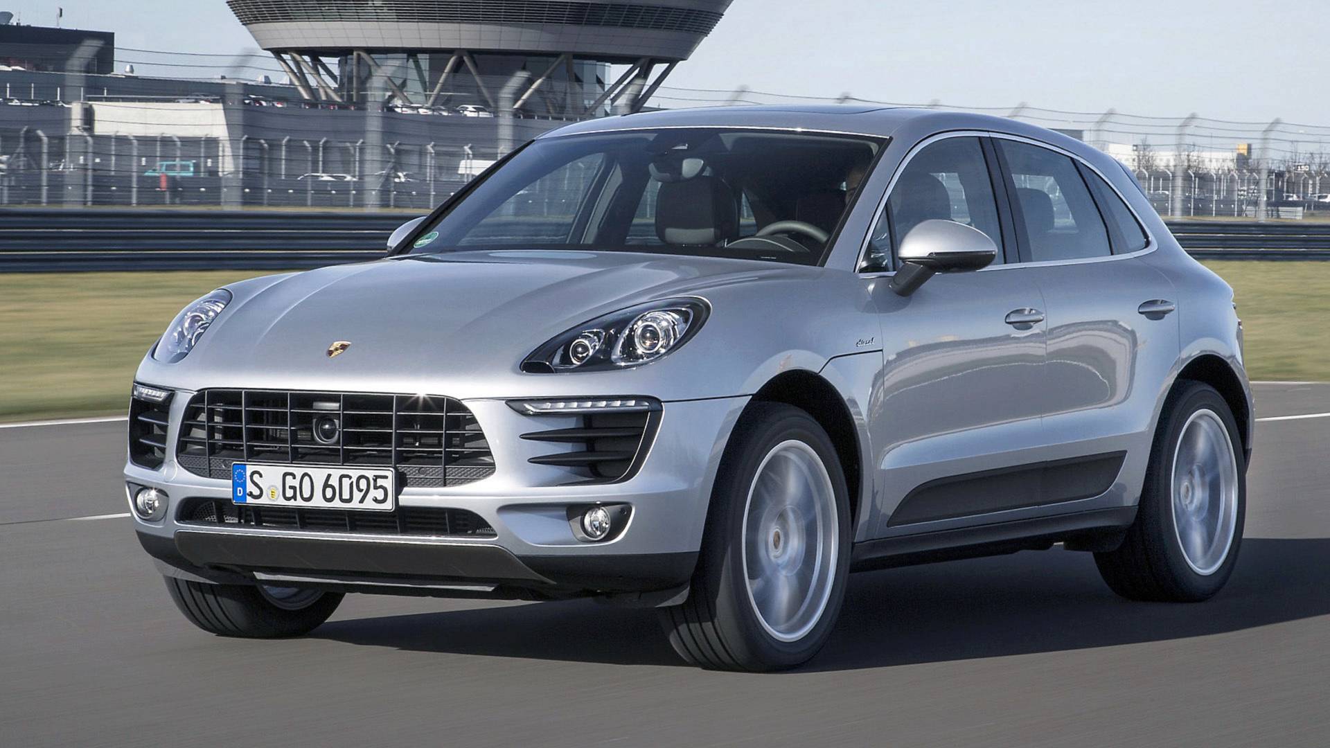 Porsche Macan: Check out the Side-By-Side Changes