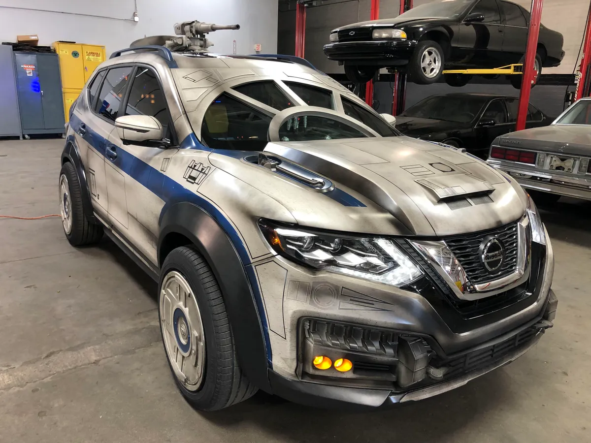 Nissan's Millennium Falcon-inspired Rogue Hits the Red Carpet