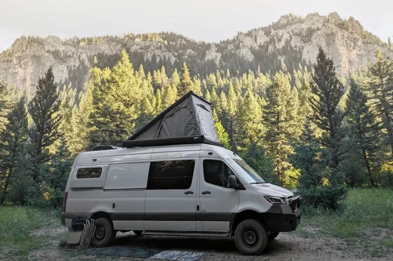 This pop-up roof tent transforms any car into a campervan