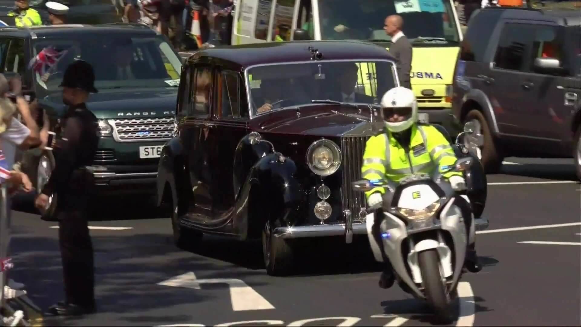 Meghan Markle uses 1950 Rolls-Royce Phantom IV for Royal Wedding