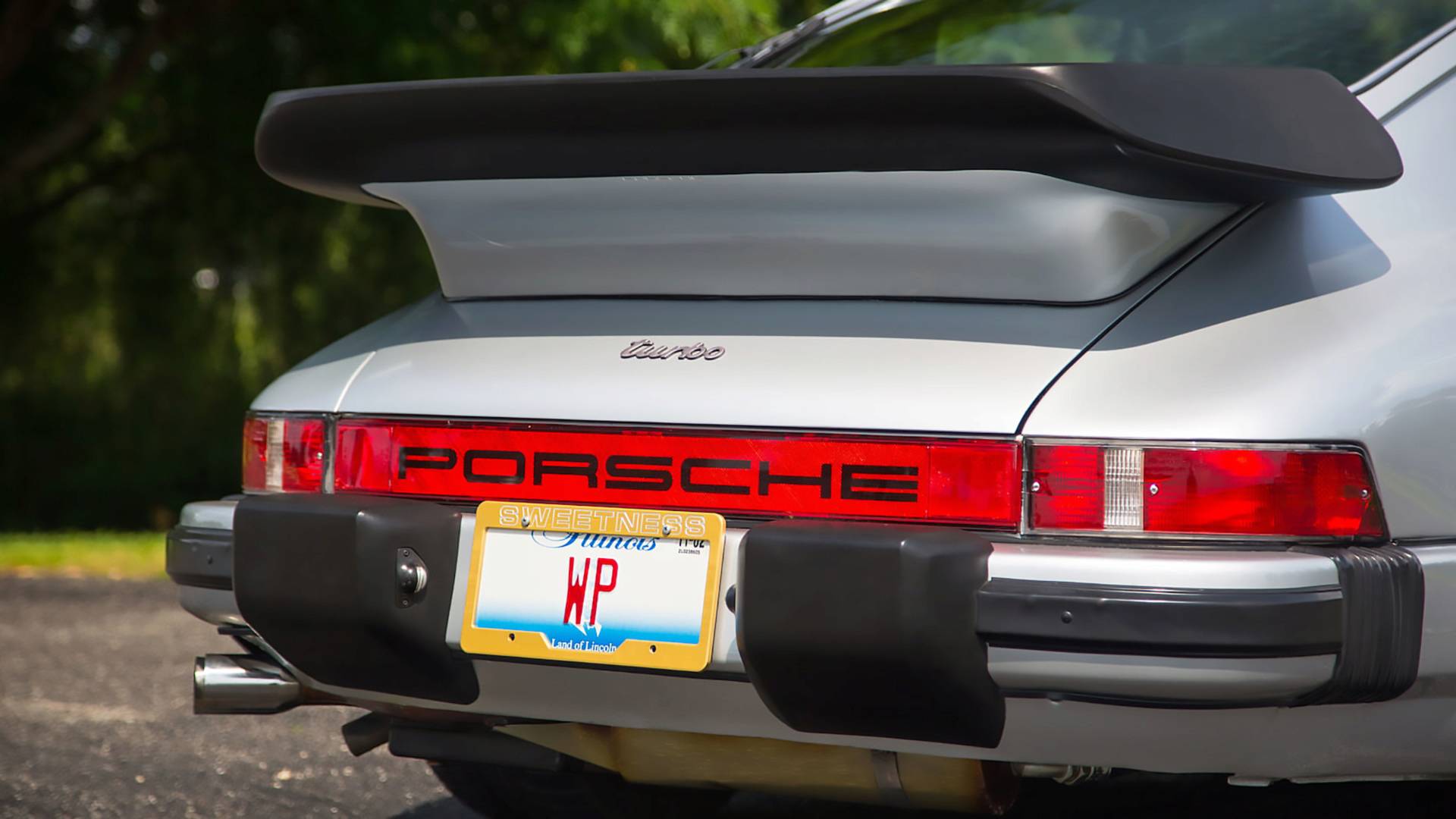 Walter Payton's 1979 Porsche 930 Turbo Is Pure Sweetness