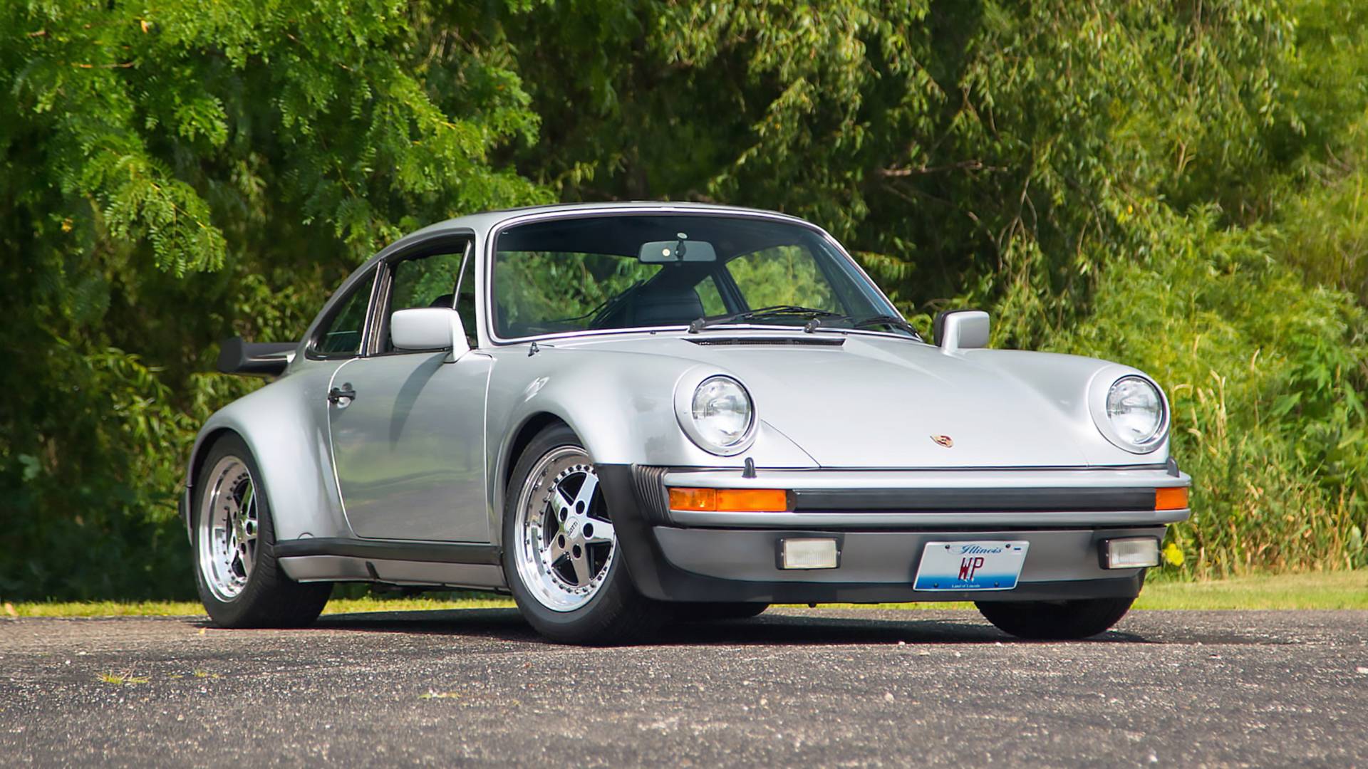 Walter Payton's 1979 Porsche 930 Turbo Is Pure Sweetness