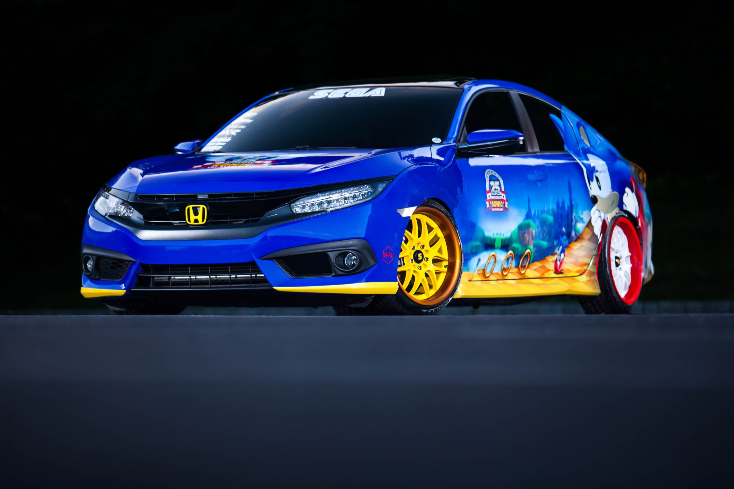 Honda Civic joins Sonic the Hedgehog at Comic-Con