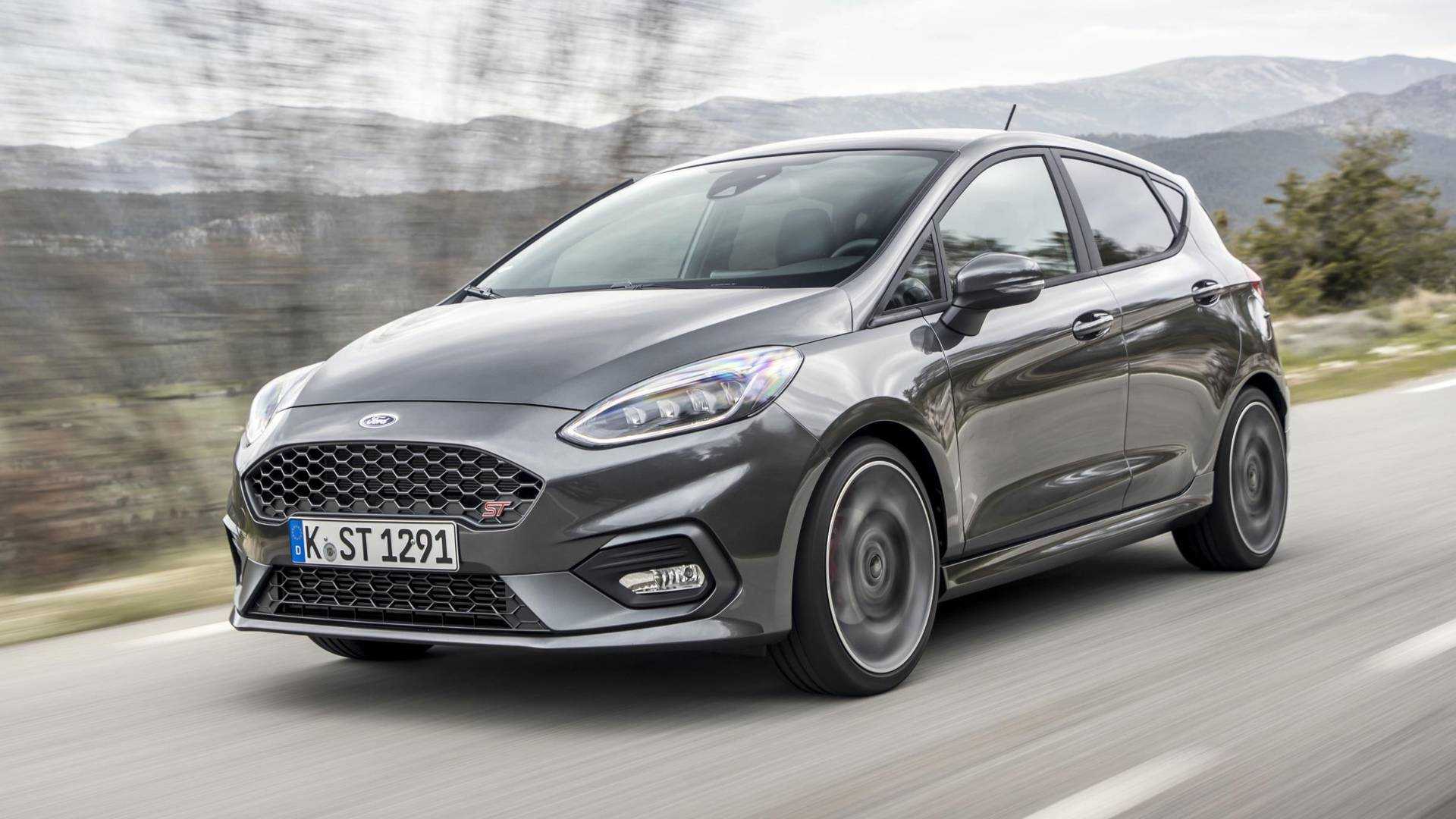 This Ford Fiesta Can Be Both A Boat and A Car at The Same Time