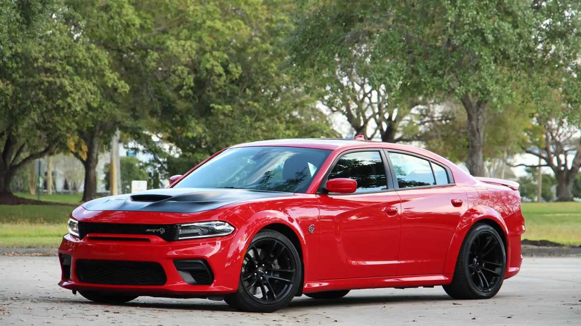 2020-dodge-charger-srt-hellcat-widebody-review