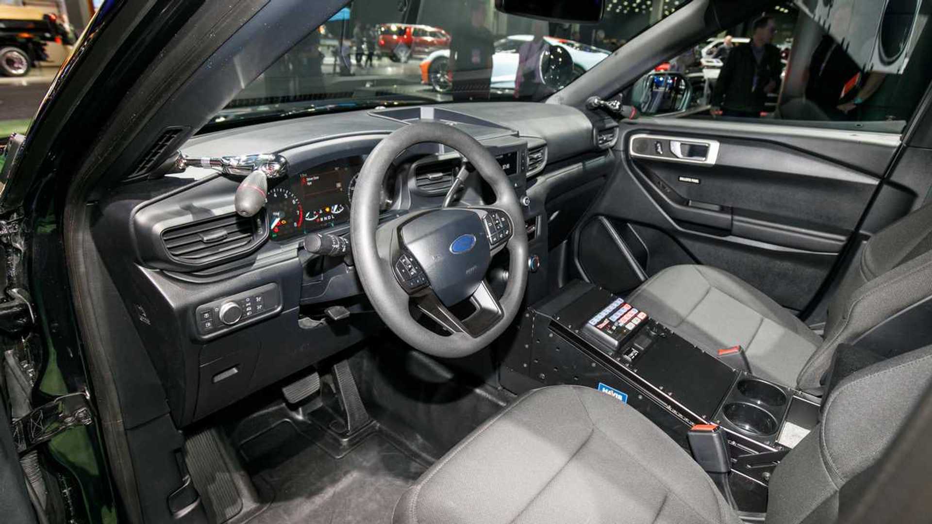 2020-ford-police-interceptor-naias-