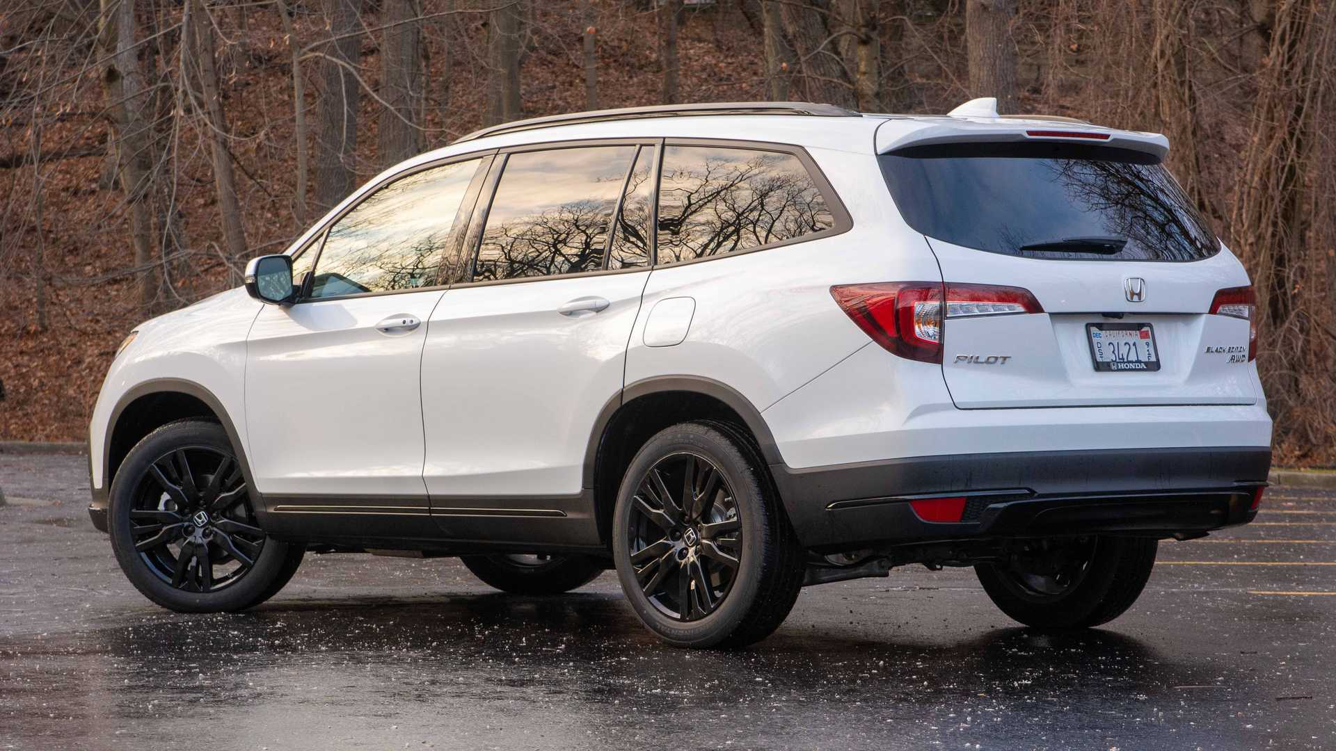 Next-Gen Honda Pilot Spied Making A Fuel Stop In Ohio