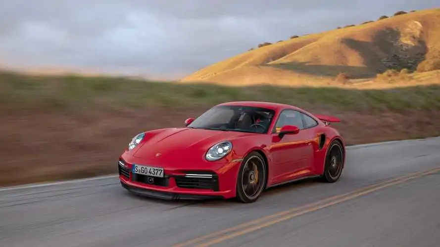 Porsche 911 Turbo S Races Tesla Model X Plaid Packed With Six People