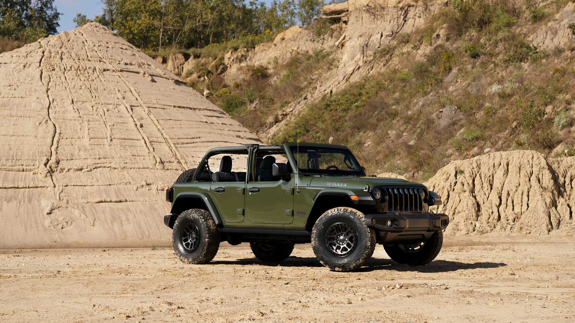 Jeep Wrangler Flips Over, Again, In New 2022 IIHS Crash Test