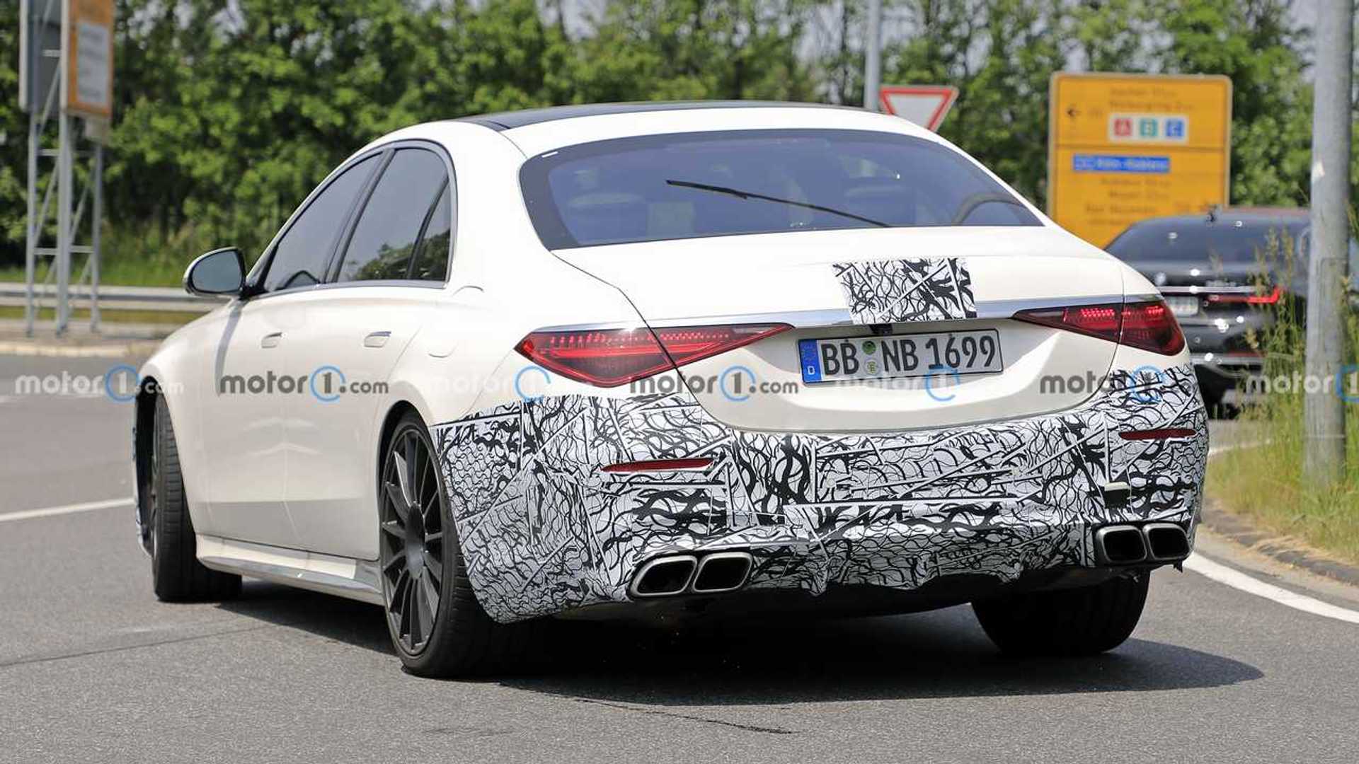 Mercedes-AMG S63 Plug In Hybrid, Spied, Could Come With More Than 700 HP