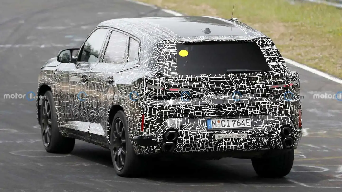 2023 BMW XM Shows Wide Hips With Thinner Camo