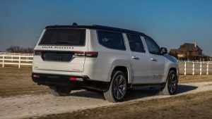 2023 Jeep Wagoneer L Models Debut With Escalade ESV-Beating Cargo Space