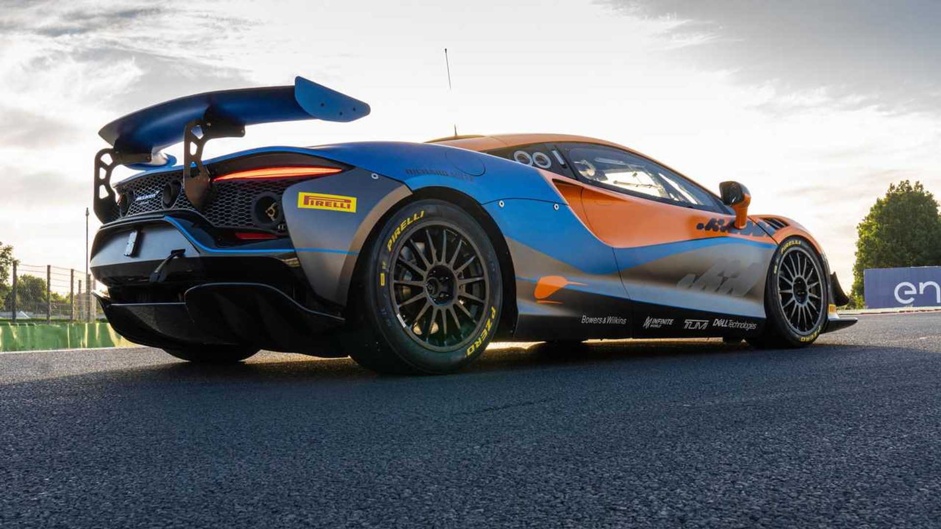 McLaren Artura GT4 Revealed as a Pure V6 Race Car without Hybrid Assist