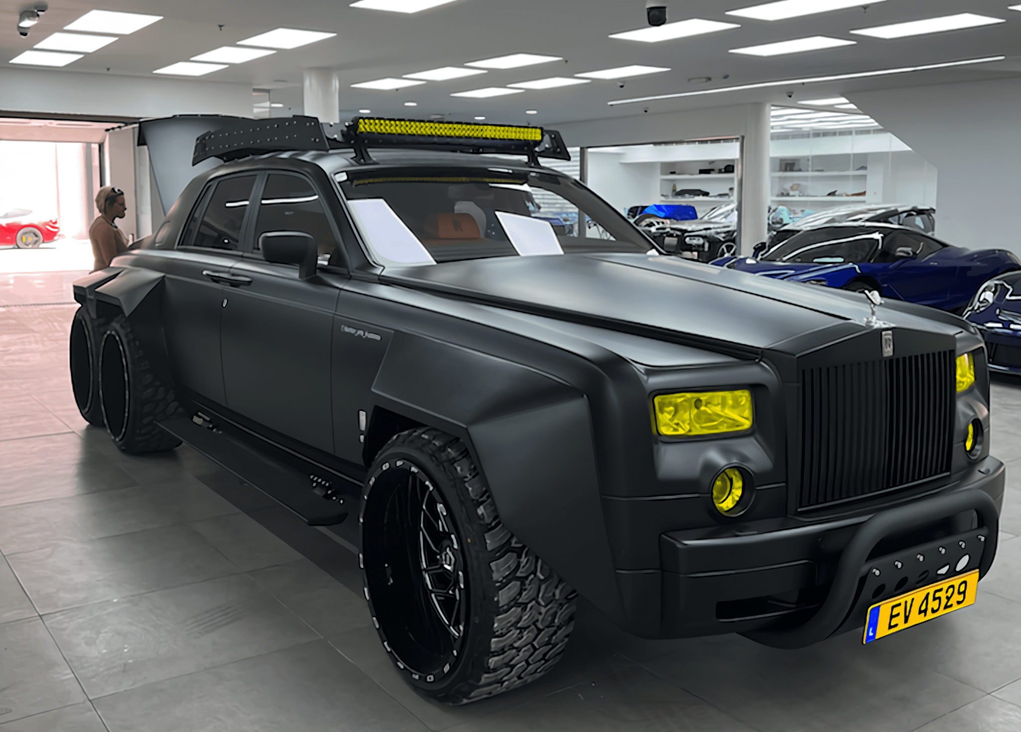 Rolls-Royce Phantom 6x6 Conversion Shows That The World Is Going Mad