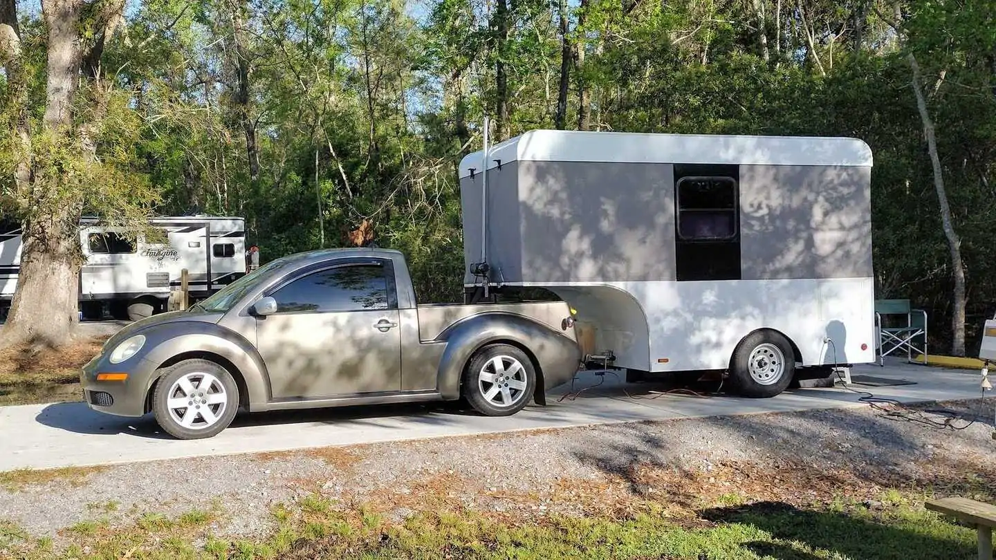 VW Beetle Ute with Custom Fifth Wheel Camper is Too Cool, Gets 30, MPG