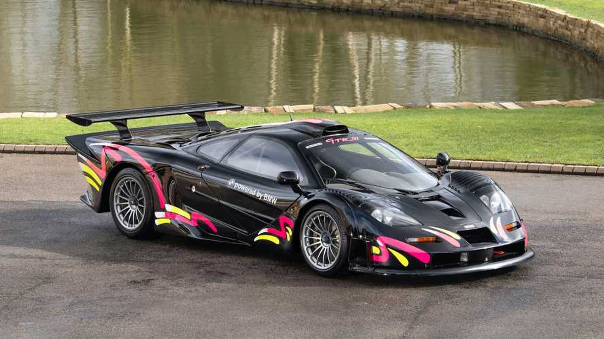 McLaren F1 GTR Road Car Makes A Spectacular Display in London