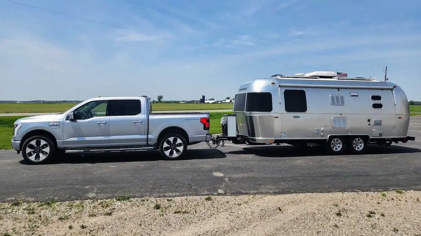 F-150 Lightning Towing Test - Range when pulling camper trailer