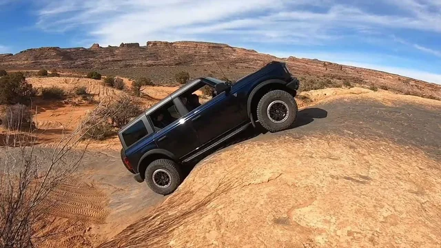 Ford Bronco Crawl Moab with Range Rover Sport, Wrangler4xE