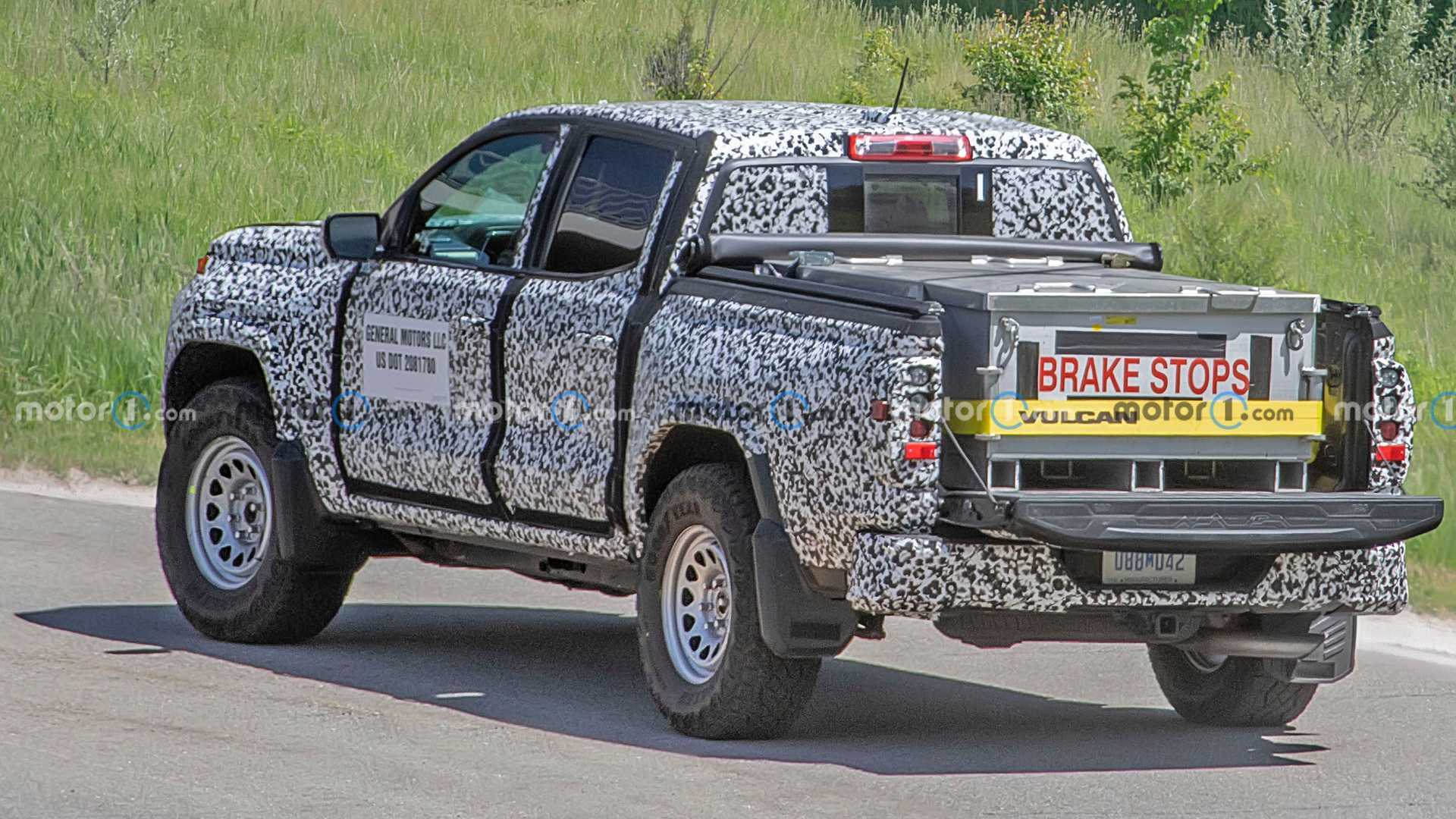 2023 GMC Canyon AT4X Shown Without Heavy Camo, Debut Soon