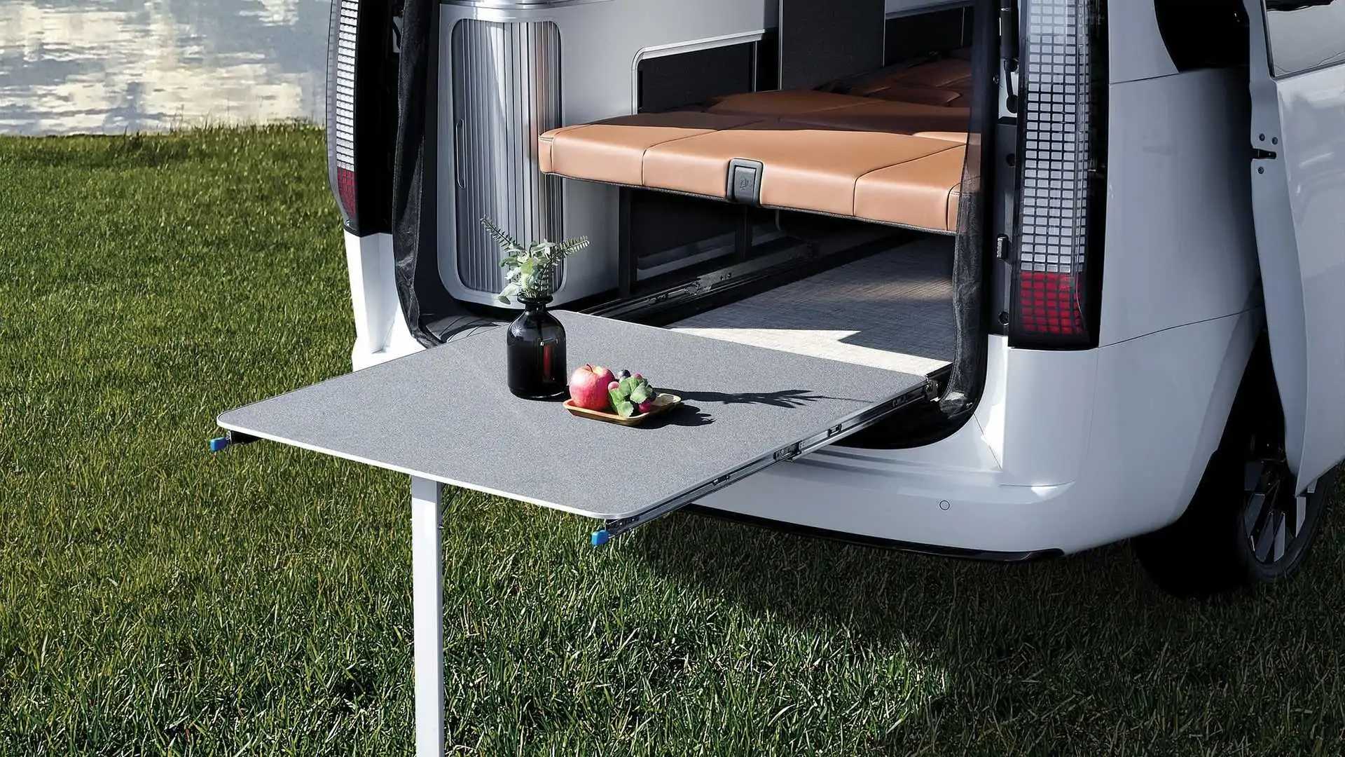 Hyundai Staria Lounge Camper Gets a Pop-Up Tent and Air Mattress