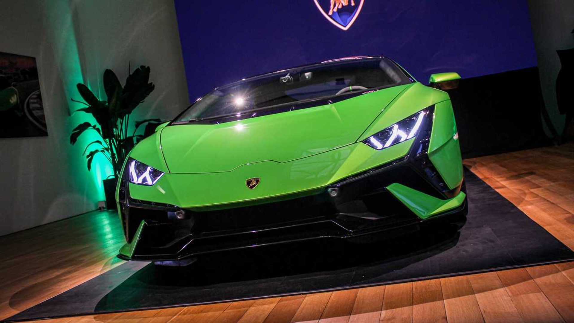 Lamborghini Huracan Tecnica Debuts In New York With STO Power