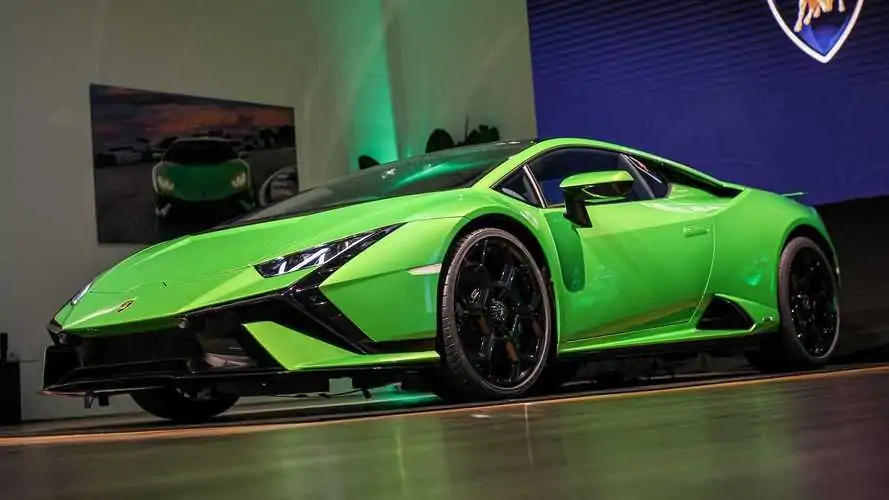 Lamborghini Huracan Tecnica Debuts In New York With STO Power