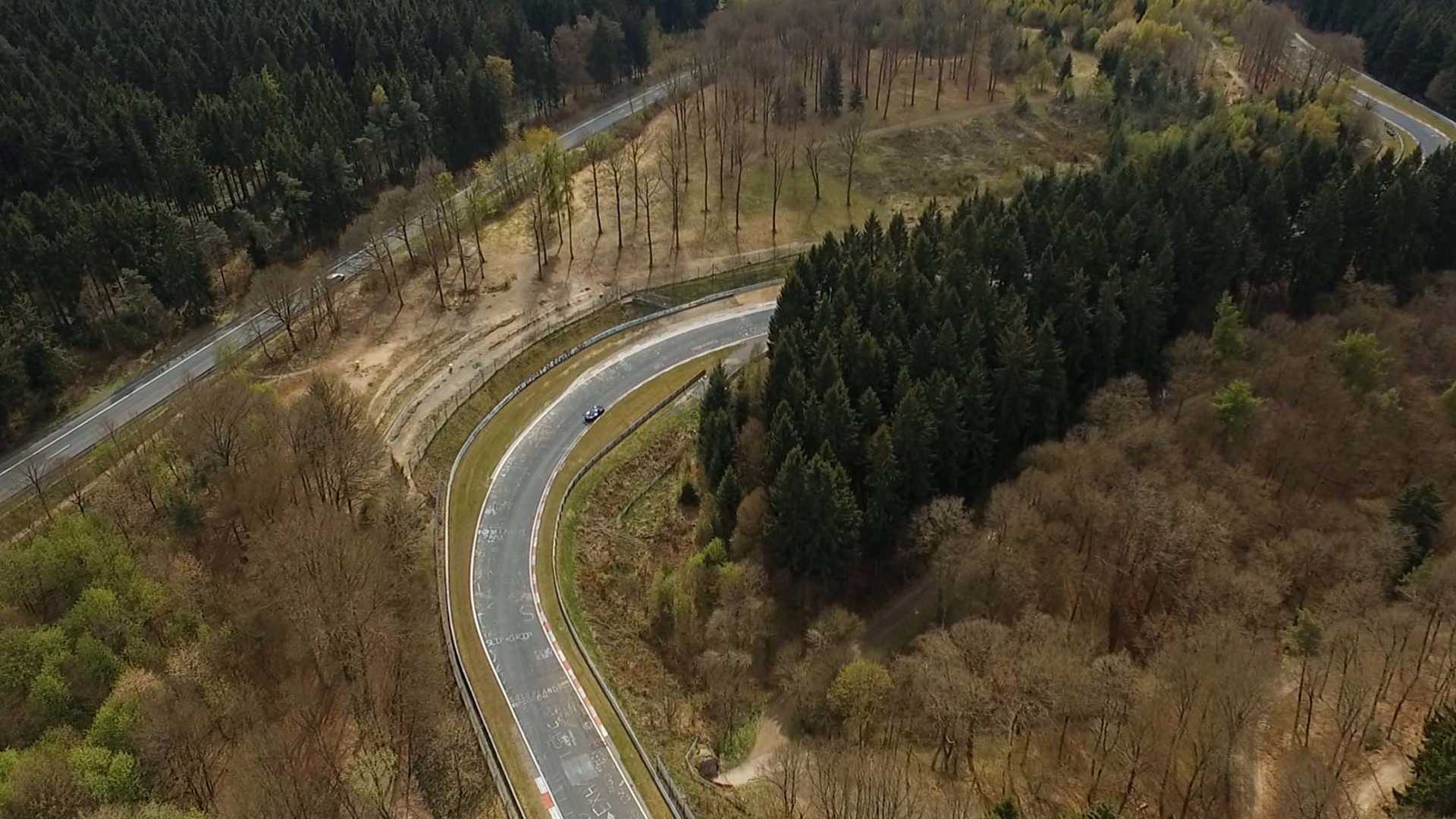 Watch the McLaren P1 LM Sets a Record at Nurburgring in 6:43