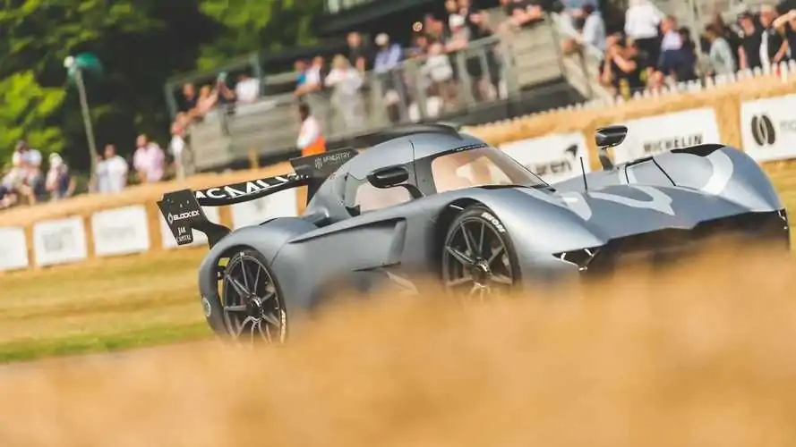 McMurtry Speirling breaks Goodwood Hill Climb Record. Road Car Planned