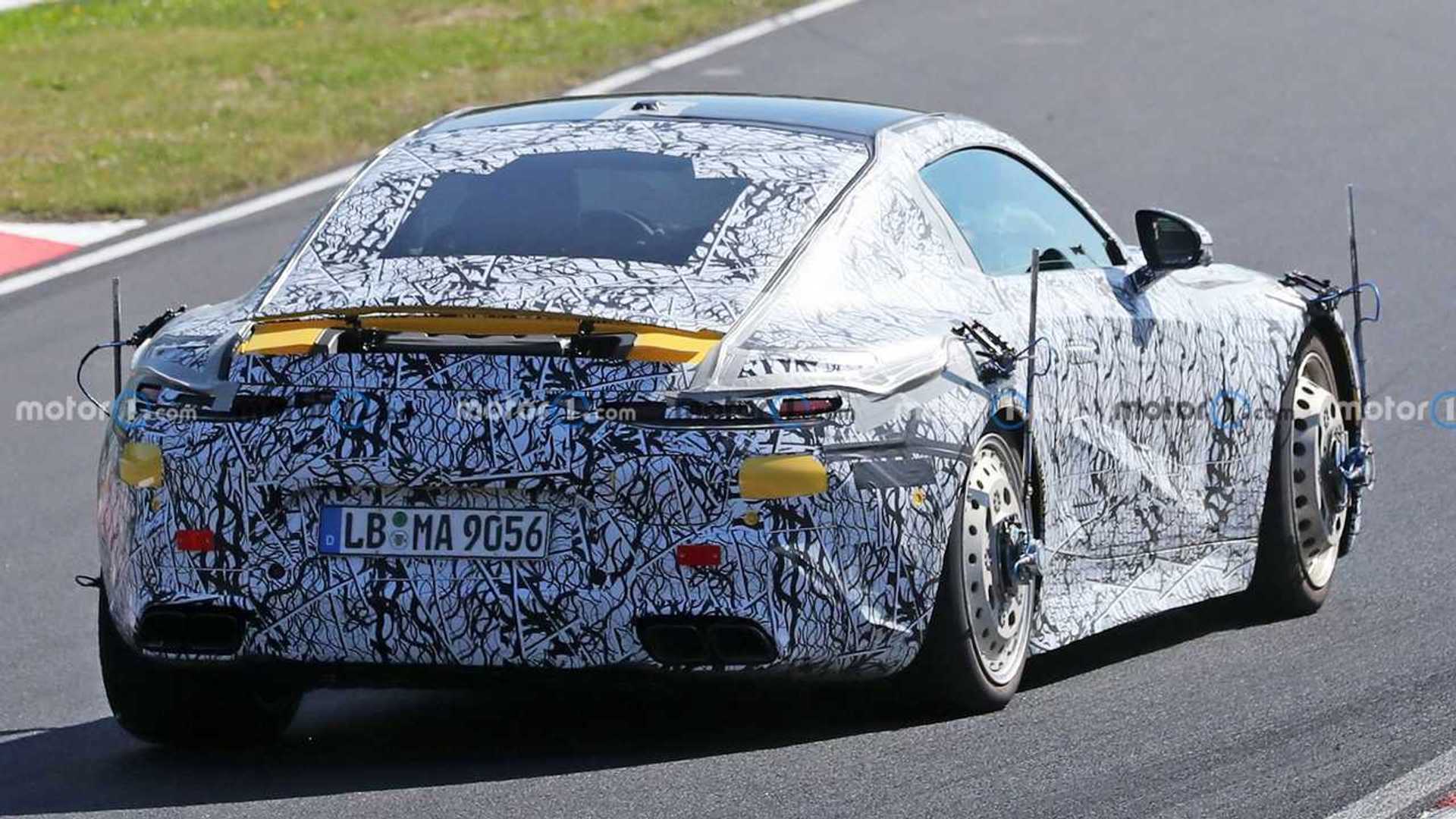 mercedes-amg-gt-coupe-plug-in-hybrid-spy-shots -