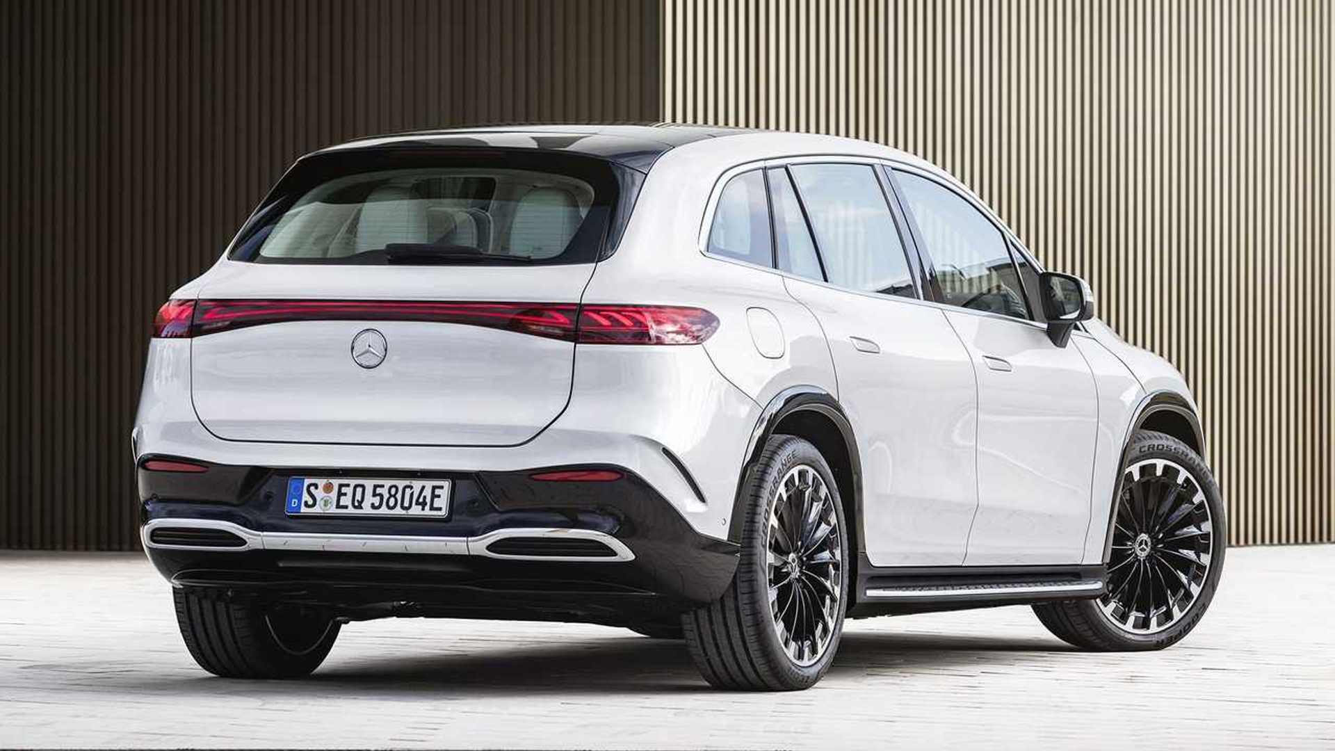 2023 Mercedes-Benz EQS SUV First Look: Three-Row EV Luxury