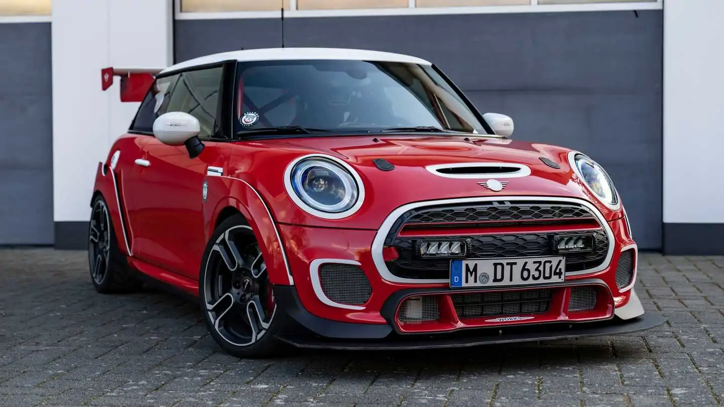 mini-john-cooper-works-by-bulldog-racing-for-the-2022-nurburgring-endurance-race