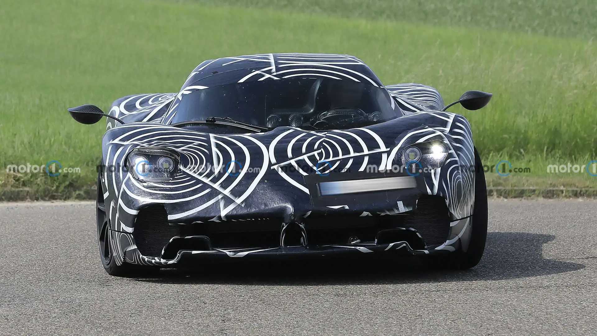 Pagani C10 Next Generation Hypercar Debuts in Spy Photos