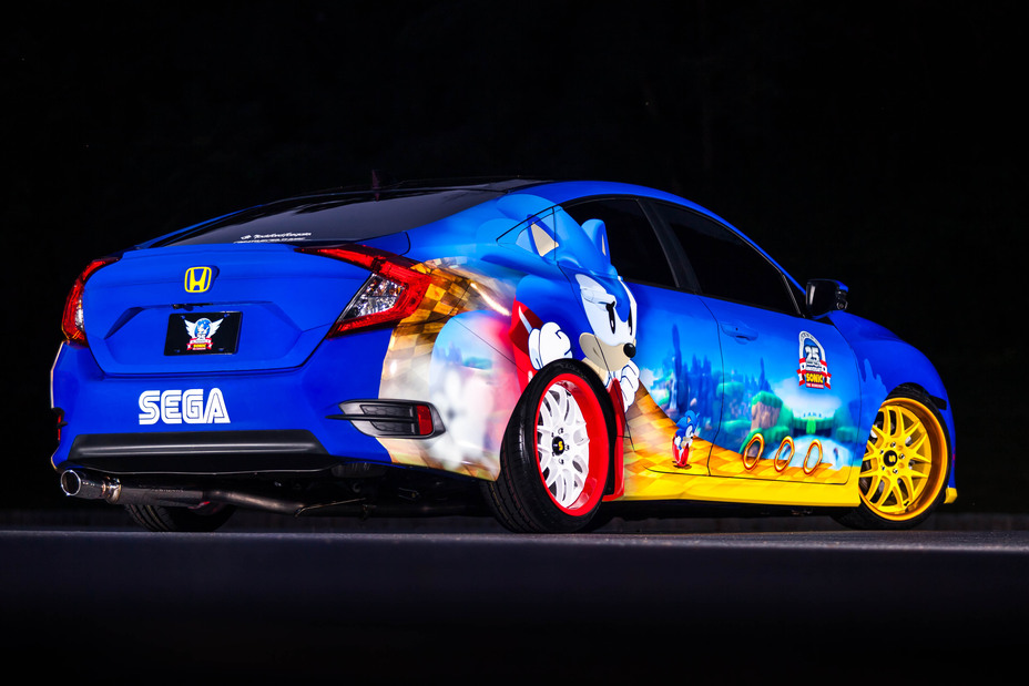 Honda Civic joins Sonic the Hedgehog at Comic-Con