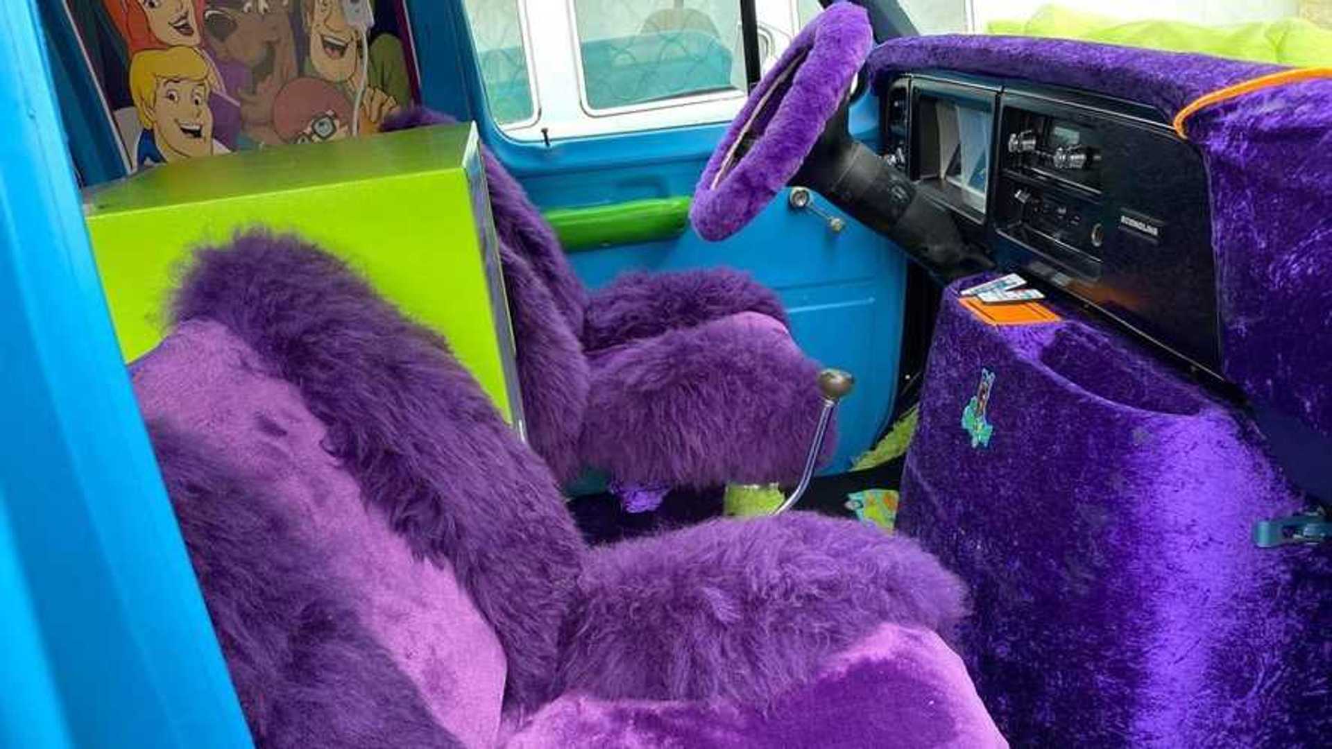 Jinkies! Scooby-Doo Mystery Machine Van Has A Groovy Interior