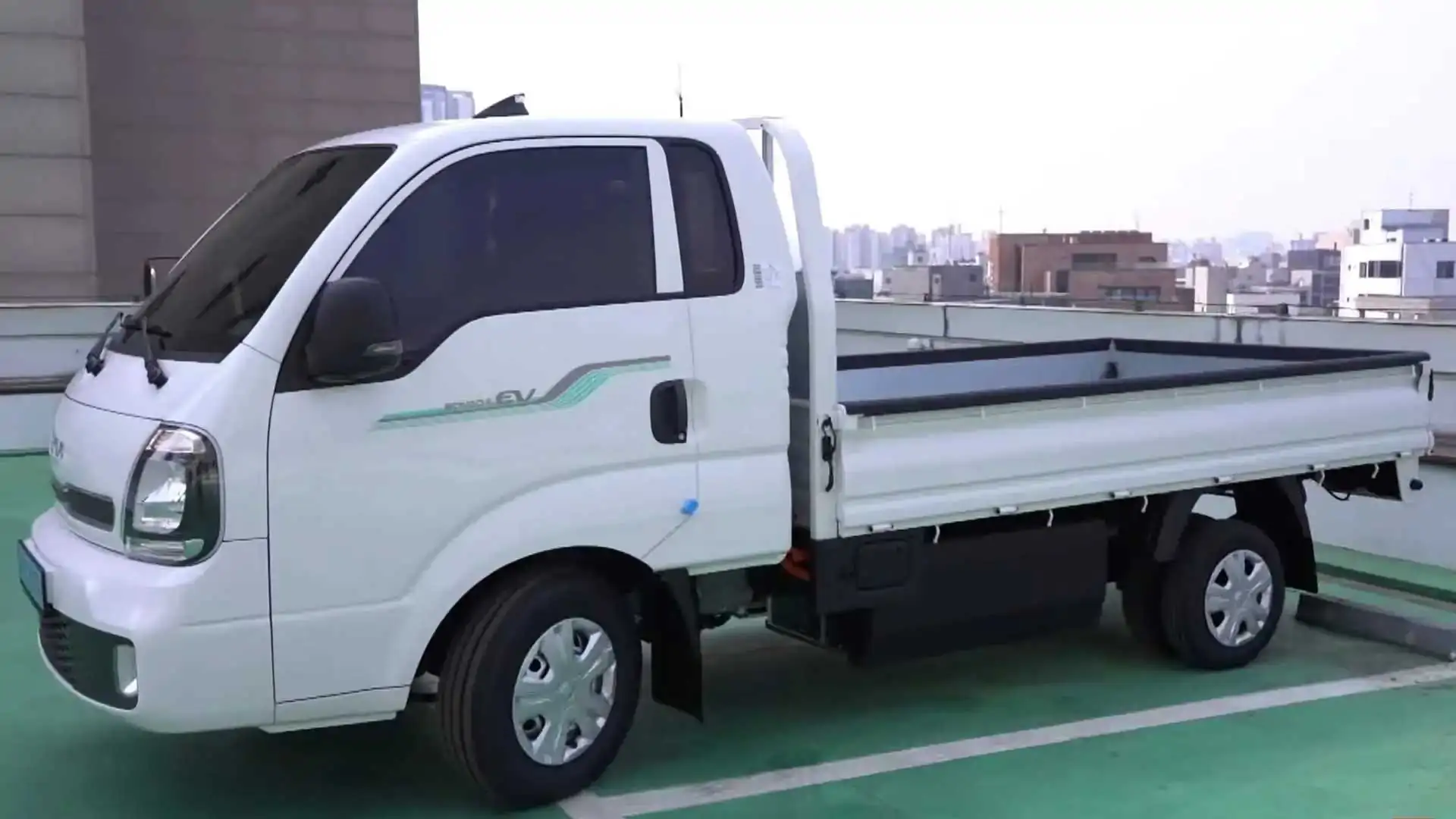 Kia Bongo 3EV Part Pickup, Part Flatbed. All Adorable