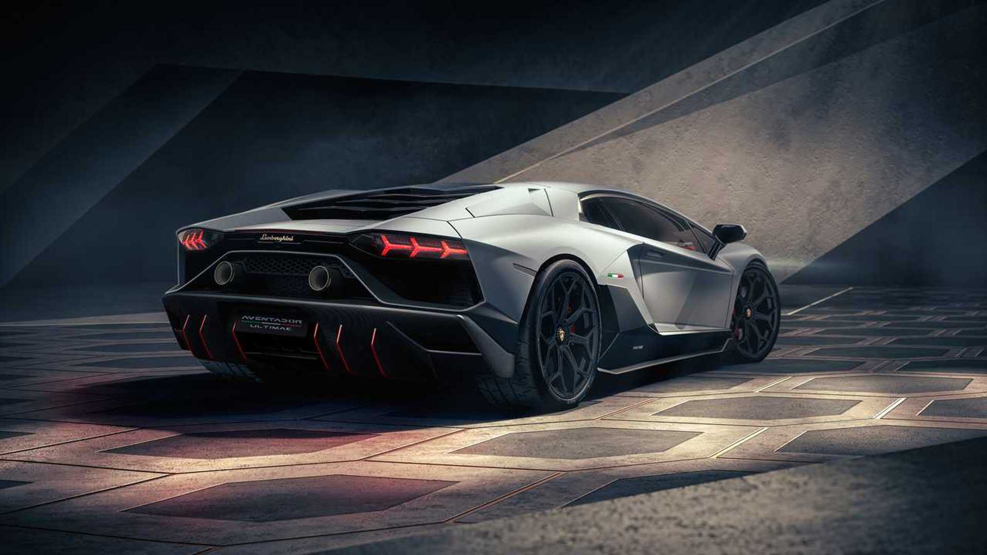 Lamborghini Uses Aventador Ultimae To Tease Something "Ultimate"