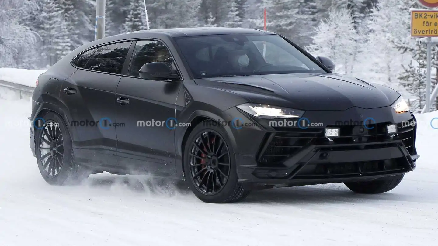 Lamborghini Urus Evo Spied Looking Nearly Production-Ready