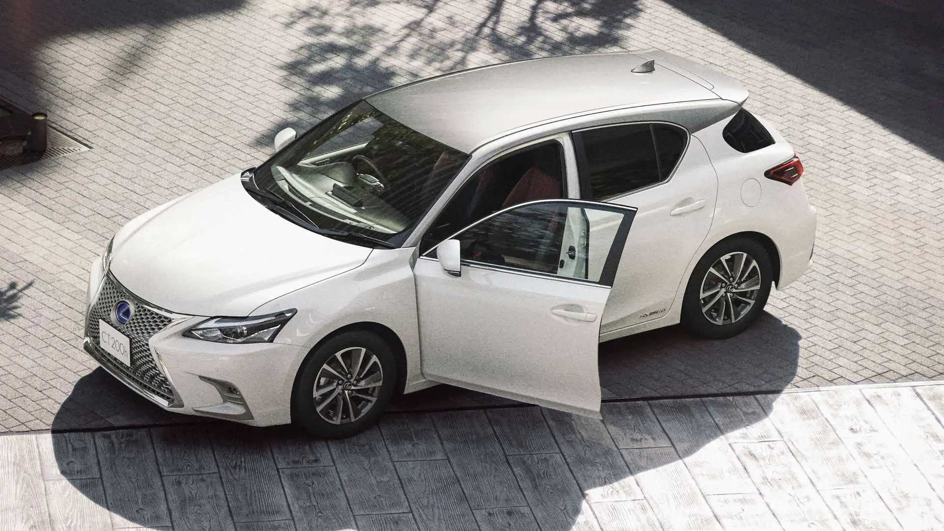 Lexus CT200h Out of Production in Japan. Gets Special Edition