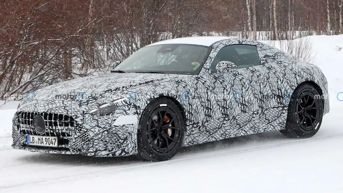 Mercedes-AMG GT Coupe Tested in Two Trims