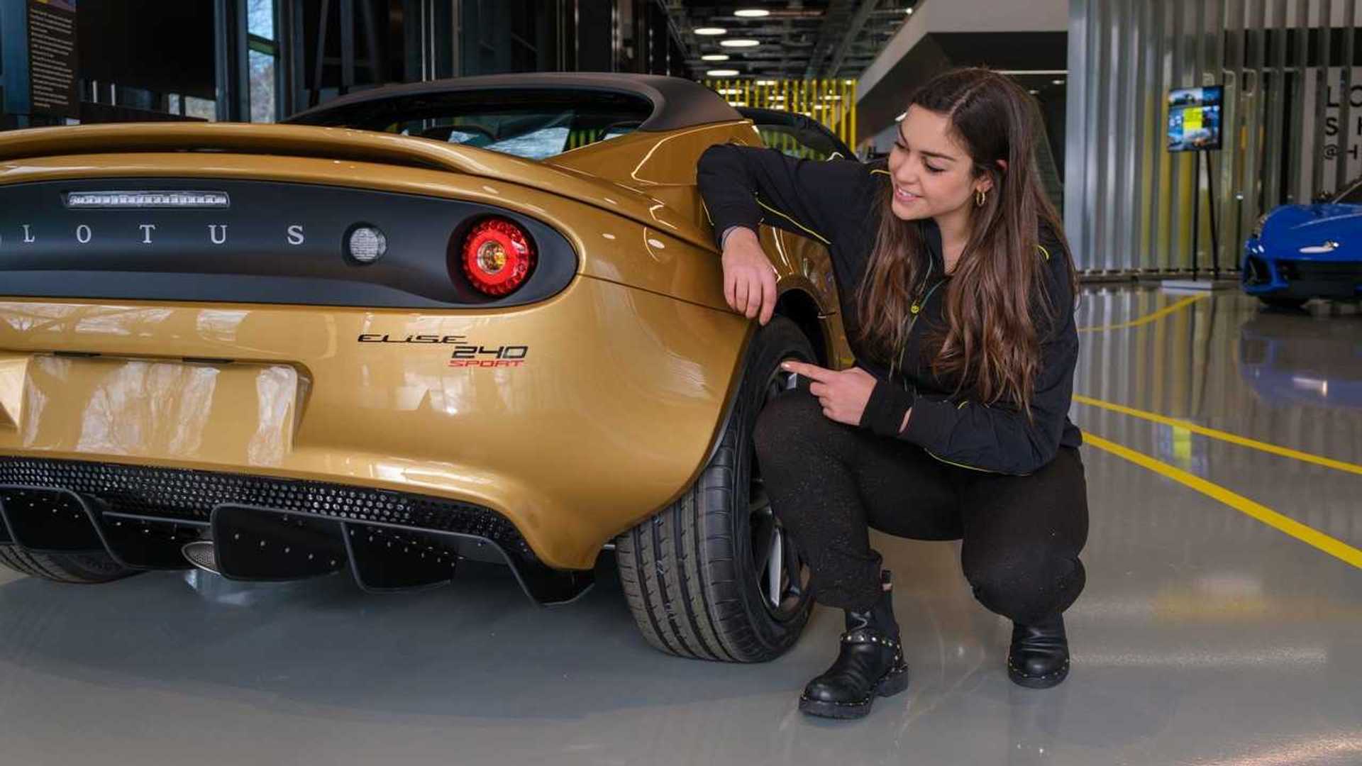 Perfect Ending: Last Lotus Elise Handed Over To Elisa Artioli